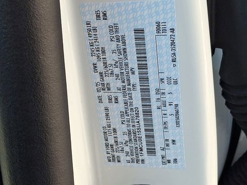 Used 2025 Ford Escape PHEV w/ Class II Trailer Tow Package image 28