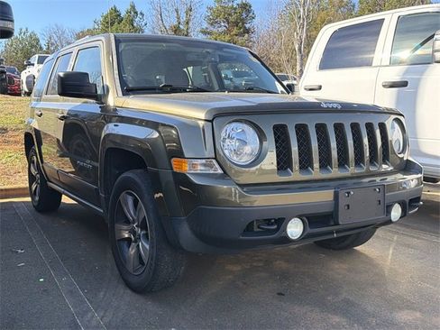 Used 2016 Jeep Patriot Sport w/ Power Value Group image 4