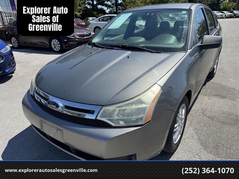 Used 2009 Ford Focus SE image 1