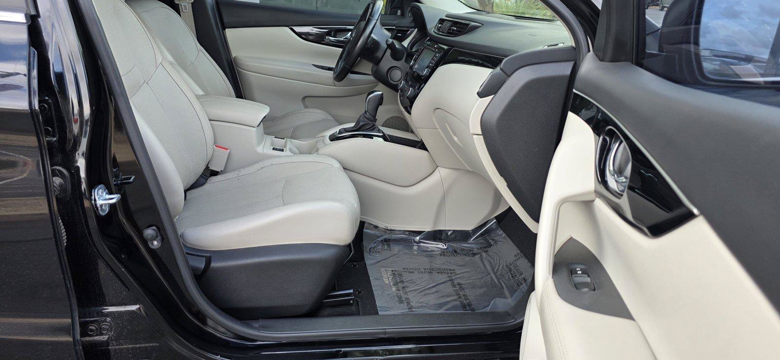 Used 2017 Nissan Rogue Sport SL FWD image 14