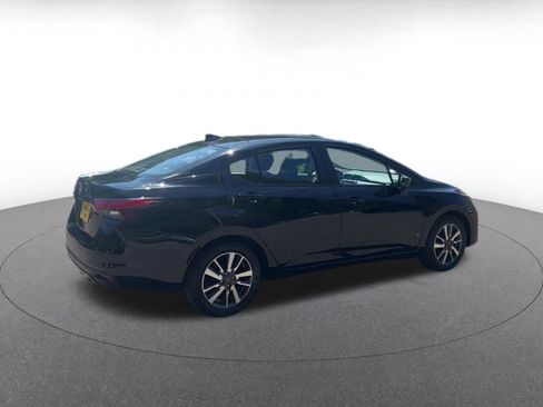 Used 2025 Nissan Versa SV FWD image 11