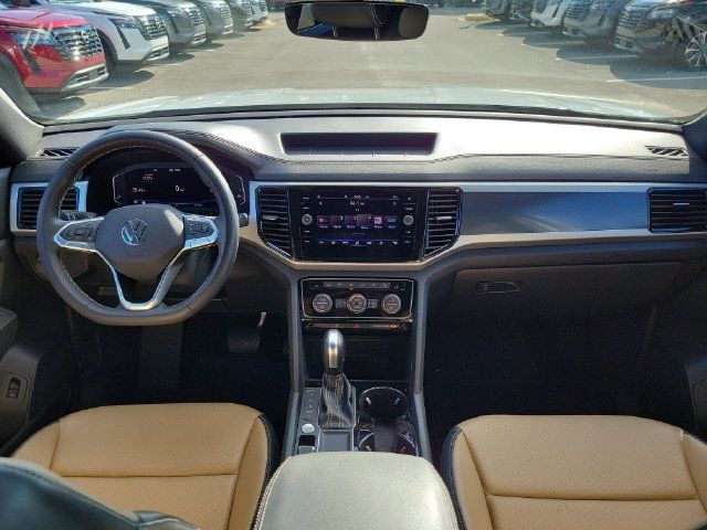 Used 2023 Volkswagen Atlas Cross Sport SE w/ Panoramic Sunroof Package FWD image 13