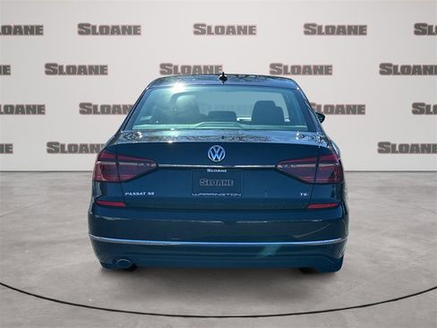 Used 2018 Volkswagen Passat 2.0T SE image 4