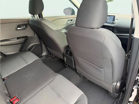 Used 2023 Nissan Rogue SV image 25