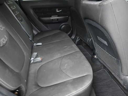 Used 2013 Kia Soul + w/ Audio Pkg image 9