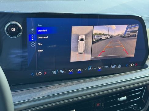 New 2025 Chevrolet Suburban Premier RWD image 20