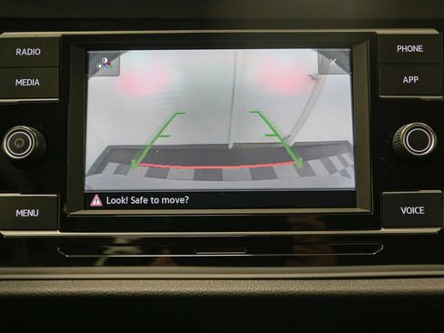 Used 2022 Volkswagen Jetta S image 30