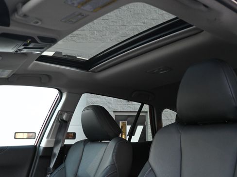 Used 2025 Subaru Outback Touring XT image 30