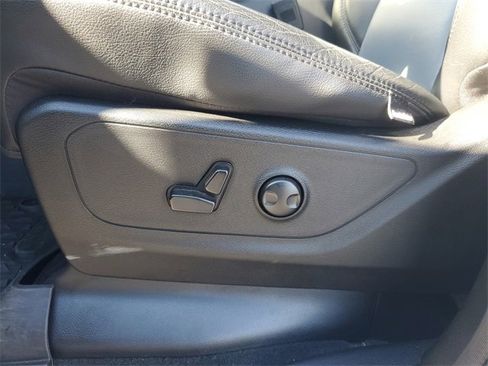 Used 2023 RAM 1500 Big Horn image 16