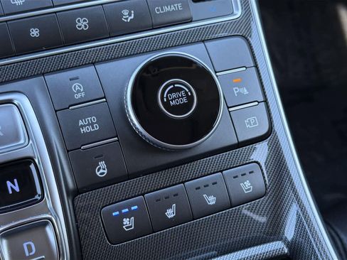 Used 2021 Hyundai Santa Fe Limited image 21