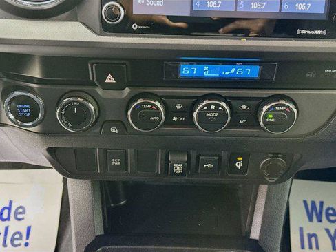 Certified 2021 Toyota Tacoma TRD Off-Road AWD/4WD image 15