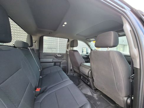 Used 2020 Chevrolet Silverado 2500 Custom w/ Custom Value Package AWD/4WD image 19