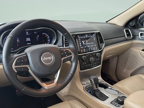 Used 2019 Jeep Grand Cherokee Limited AWD/4WD image 28