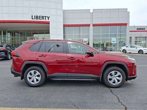 Used 2025 Toyota RAV4 LE AWD/4WD image 7