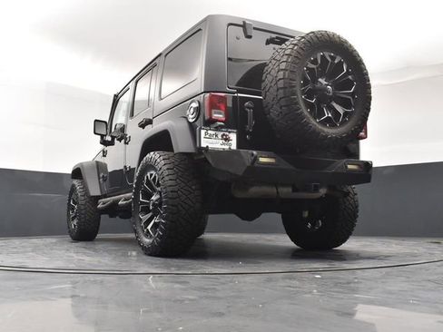 Used 2018 Jeep Wrangler Unlimited Sport S image 22