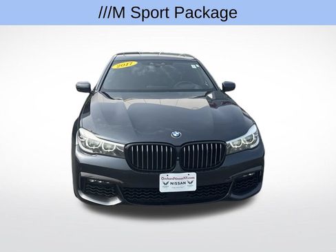 Used 2017 BMW 740i xDrive AWD/4WD image 2