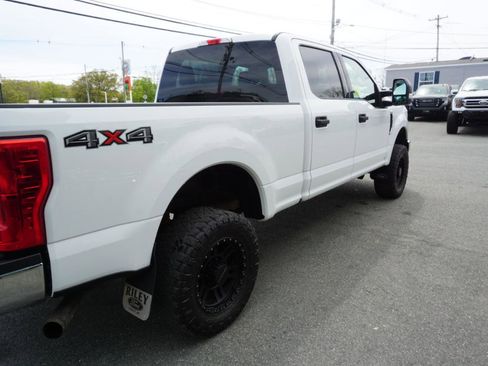 Used 2019 Ford F250 XLT w/ XLT Value Package AWD/4WD image 6