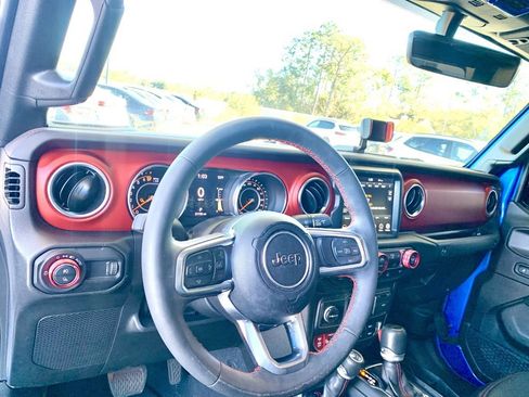 Used 2023 Jeep Gladiator Rubicon image 11