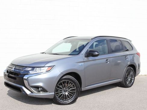 Used 2021 Mitsubishi Outlander LE AWD/4WD image 18
