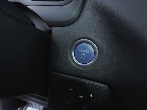 Used 2024 Toyota Tundra Limited image 23