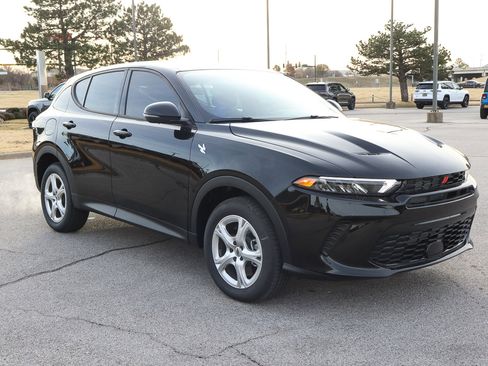 New 2025 Dodge Hornet GT w/ Cold Weather Group image 4