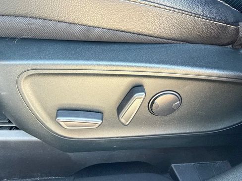 Used 2022 Ford Escape SEL w/ Equipment Group 302A AWD/4WD image 15