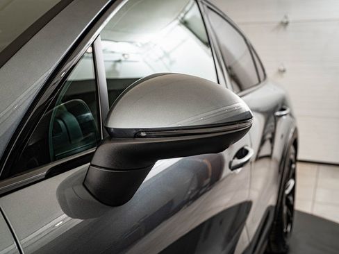 New 2026 Porsche Cayenne S image 17