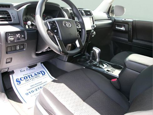 Used 2024 Toyota 4Runner TRD Off-Road image 12