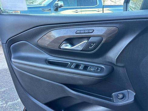 Used 2022 GMC Terrain Denali w/ LPO, Floor Liner Package image 16