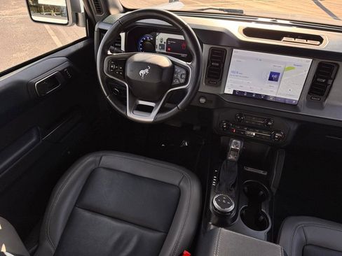 Used 2024 Ford Bronco Outer Banks image 25