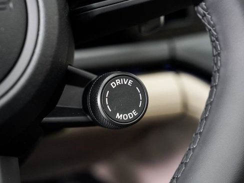 New 2026 Porsche Panamera 4 image 16