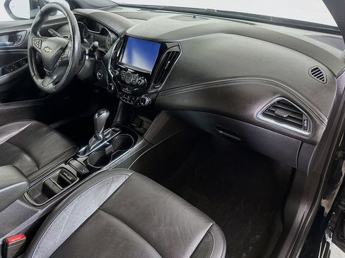 Used 2017 Chevrolet Cruze Premier FWD image 34