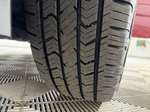 Used 2012 Kia Sedona LX w/ PWR Pkg image 13