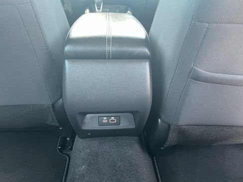 Used 2025 Nissan Altima 2.5 SV FWD image 30