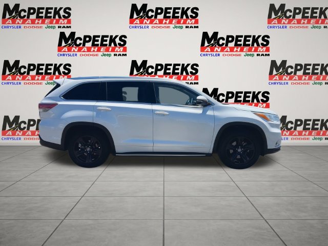 Used 2016 Toyota Highlander Limited Platinum FWD image 9