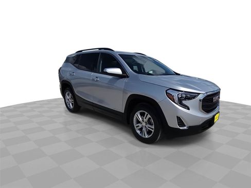 Used 2019 GMC Terrain SLE w/ Driver Convenience Package FWD image 2