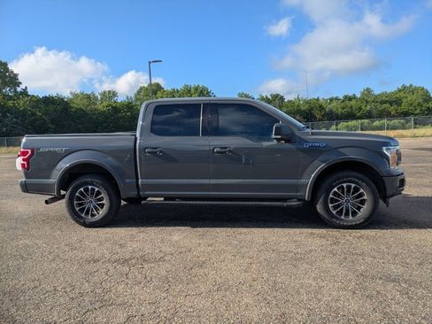 Used 2018 Ford F150 XLT w/ Equipment Group 301A Mid AWD/4WD image 4