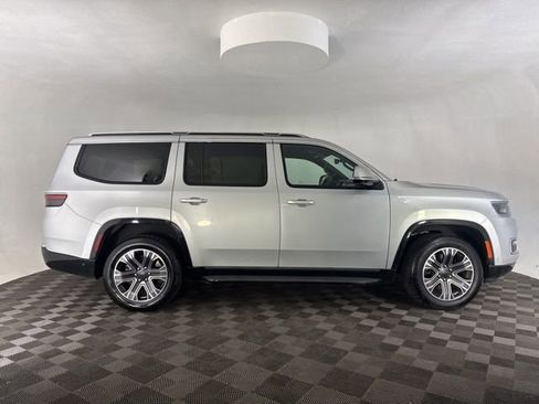 Used 2022 Jeep Wagoneer Series III w/ Convenience Group I image 6