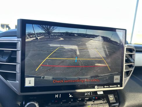 Used 2022 Toyota Tundra Limited image 25