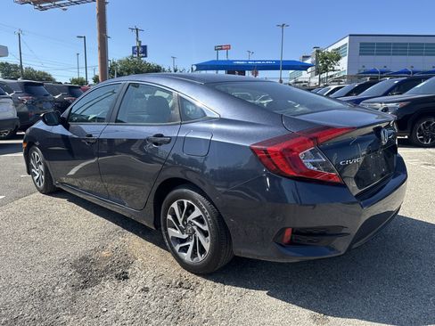 Used 2016 Honda Civic EX image 9