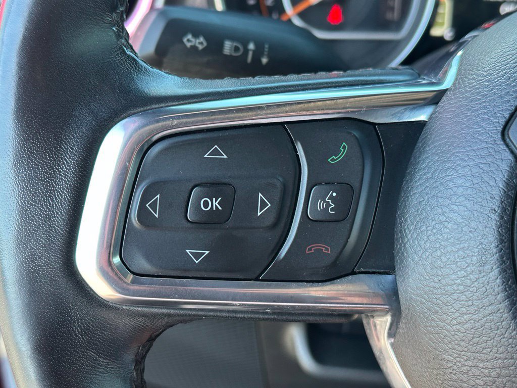 Used 2022 Jeep Wrangler Unlimited Sahara AWD/4WD image 29
