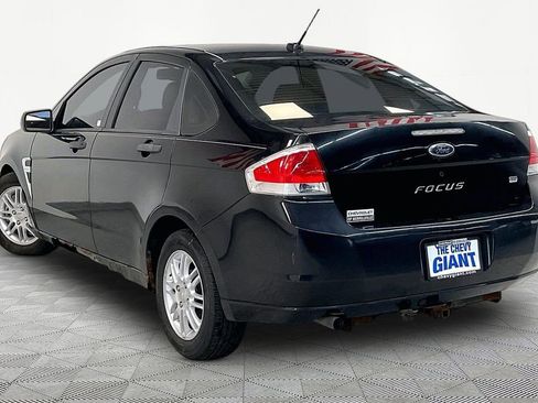 Used 2008 Ford Focus SE FWD image 4