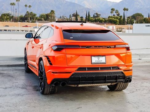 Used 2023 Lamborghini Urus S image 7