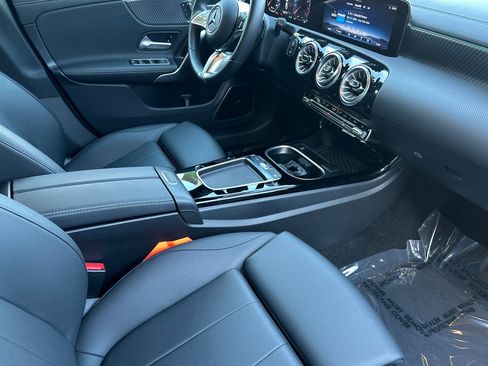 Certified 2025 Mercedes-Benz CLA 250 image 17