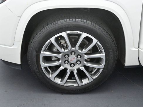Used 2023 GMC Acadia Denali w/ Denali Ultimate Package FWD image 35
