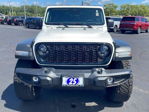 Used 2025 Jeep Wrangler Sport AWD/4WD image 8