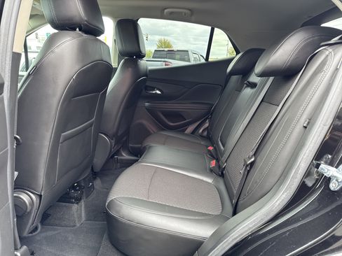 Used 2021 Buick Encore Preferred w/ Safety Package II FWD image 34