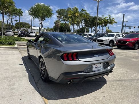 Used 2024 Ford Mustang Coupe RWD image 13