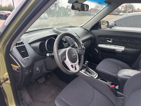Used 2012 Kia Soul + w/ Audio Pkg image 9