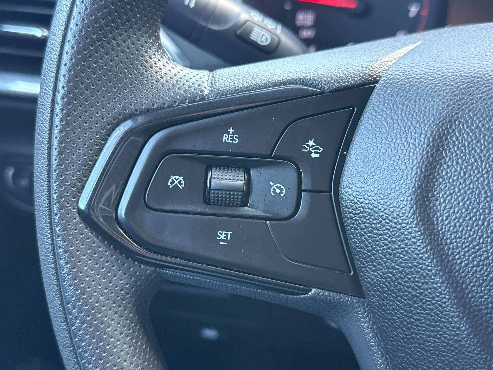 Used 2023 Chevrolet TrailBlazer LT w/ Convenience Package FWD image 15